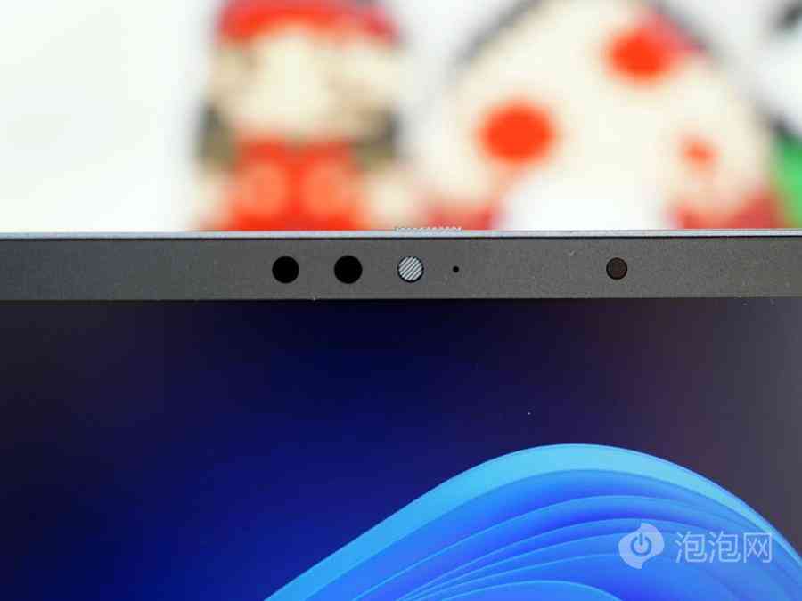 性能强劲的长续航轻薄旗舰笔记本电脑 Dell Pro 14 Premium评测