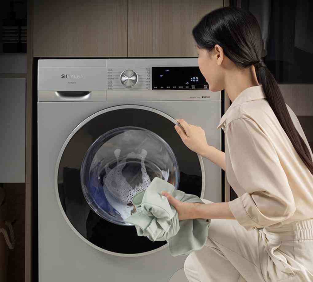 西门子洗衣机全面评测：2025年口碑榜四大热门型号深度解析