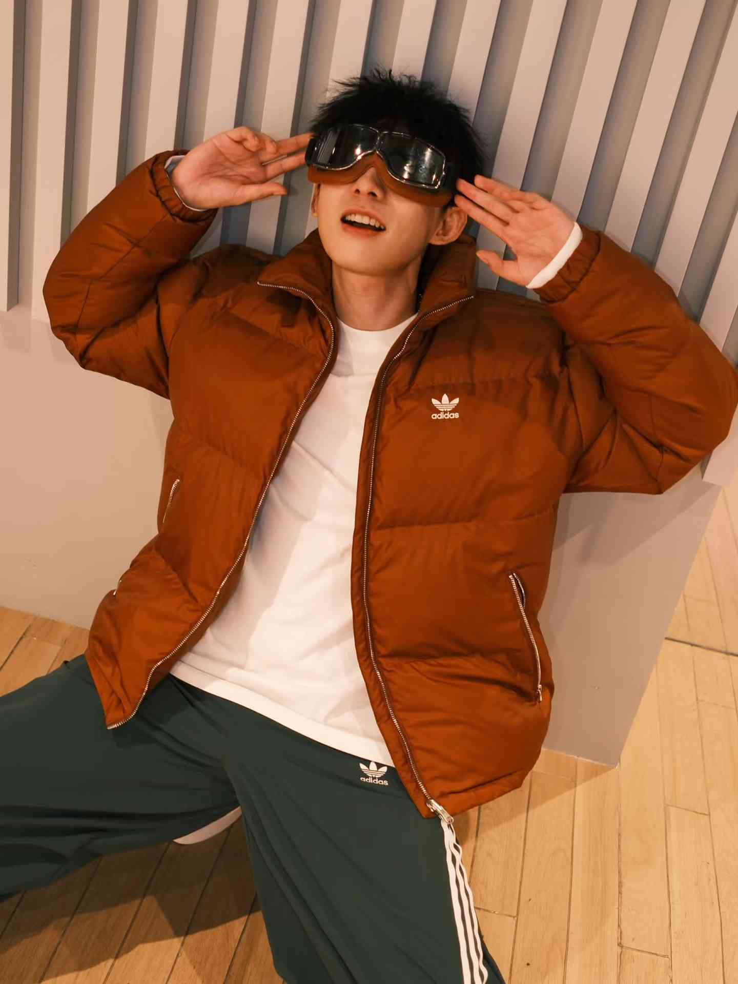 雪中飞羽绒服质量怎么样 羽绒服，我把阿迪达斯换成“雪中飞”后，有些话不吐为快，太真实