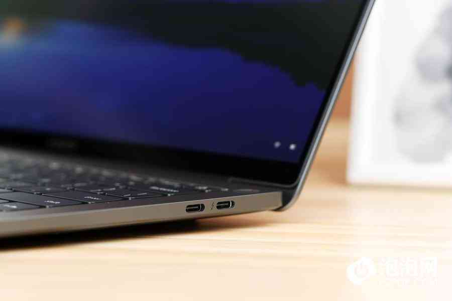 小米笔记本电脑全方位评测：Xiaomi Book Pro 14 2022 轻薄商务旗舰深度解析