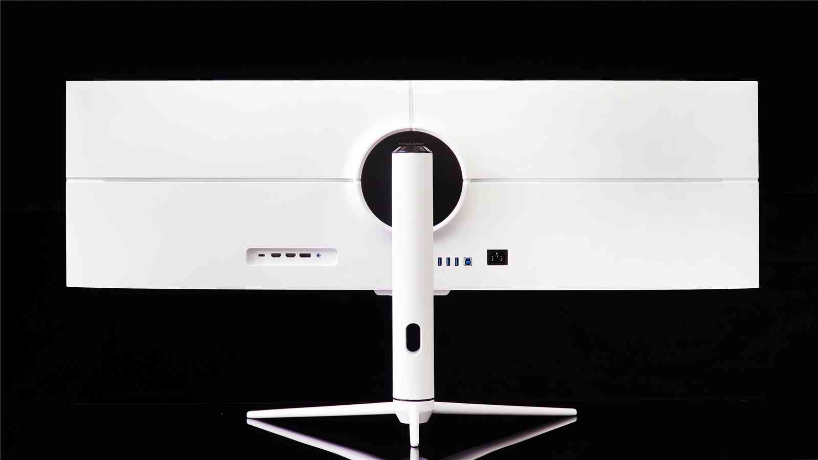 泰坦军团显示器怎么样 一米多长的显示器你见过吗？438英寸泰坦军团显示器P43UG评测