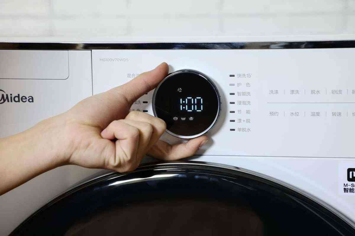 美的洗衣机怎么样 洗衣机哪个牌子好?海尔,小天鹅还是美的?了解后下单也不迟 美的洗衣机怎么样 洗衣机哪个牌子好?海尔,小天鹅还是美的?了解后下单也不迟