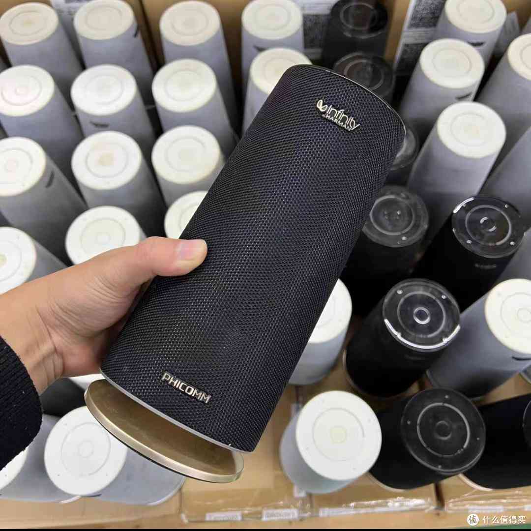 哈曼音响怎么样 10万箱货高端音箱流入二手市场,价格50元起,燕飞利仕哈曼的喇叭 哈曼音响怎么样 10万箱货高端音箱流入二手市场,价格50元起,燕飞利仕哈曼的喇叭