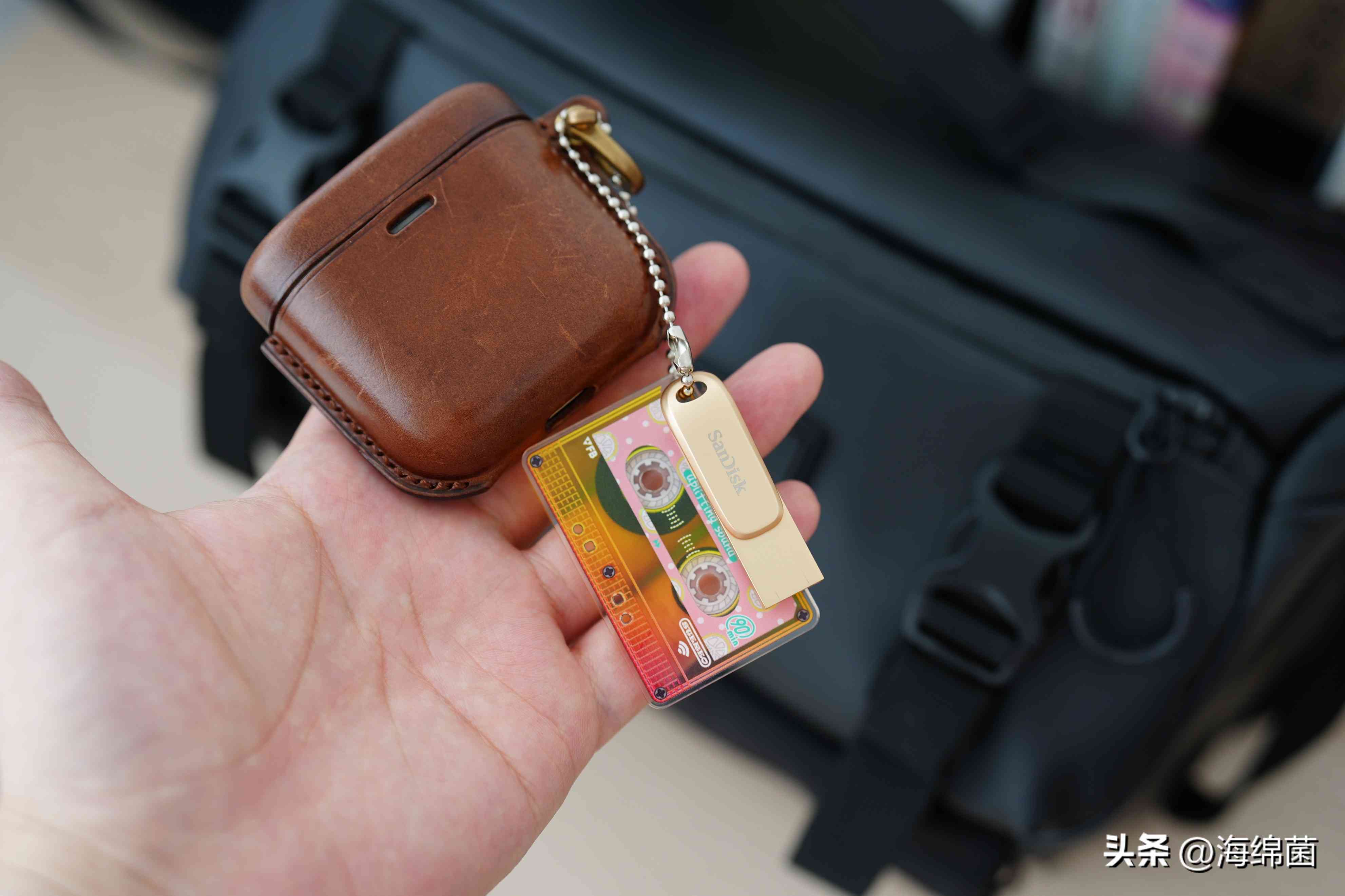 U盘也能变好看？我的多彩搭子：闪迪至尊高速酷锃闪存盘使用体验