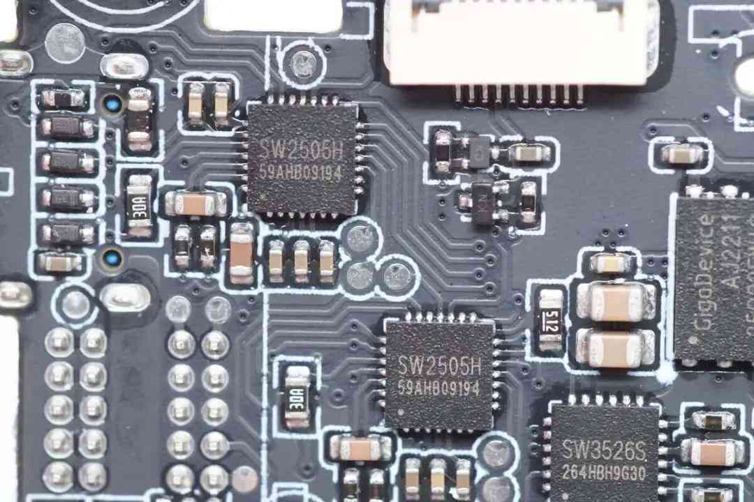 安克充电宝怎么样 数显充电宝选购指南！安克热门款拆解，这些芯片决定你的充电体验