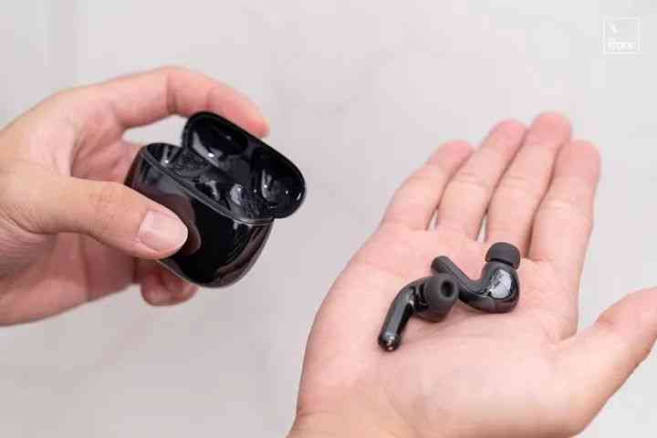 蓝牙耳机怎么样 横评 5 款真无线耳机，我们有必要顺着手机品牌买耳机吗？