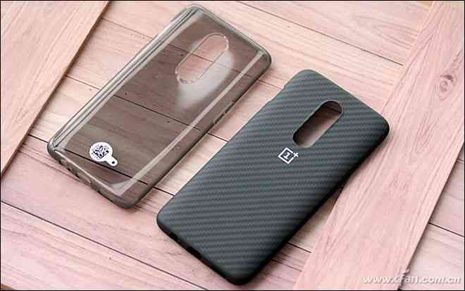 一加6全面评测：3199元起是否值得入手？