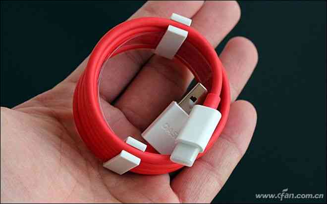 一加6全面评测：3199元起是否值得入手？