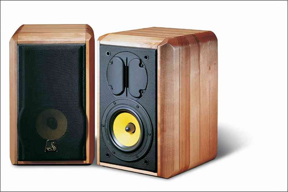 惠威音响怎么样 一直被骂的惠威音箱到底是不是垃圾？