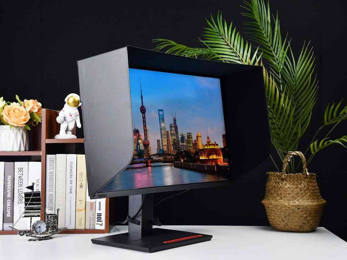 联想ThinkVision隐士Extreme显示器全面评测：4K HDR与MiniLED技术深度解析