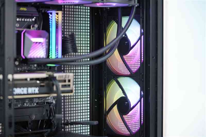 微星机箱怎么样？微星MPG VELOX 300R AIRFLOW PZ刀锋装机评测：散热强大，满足你对大机箱的最苛刻需求