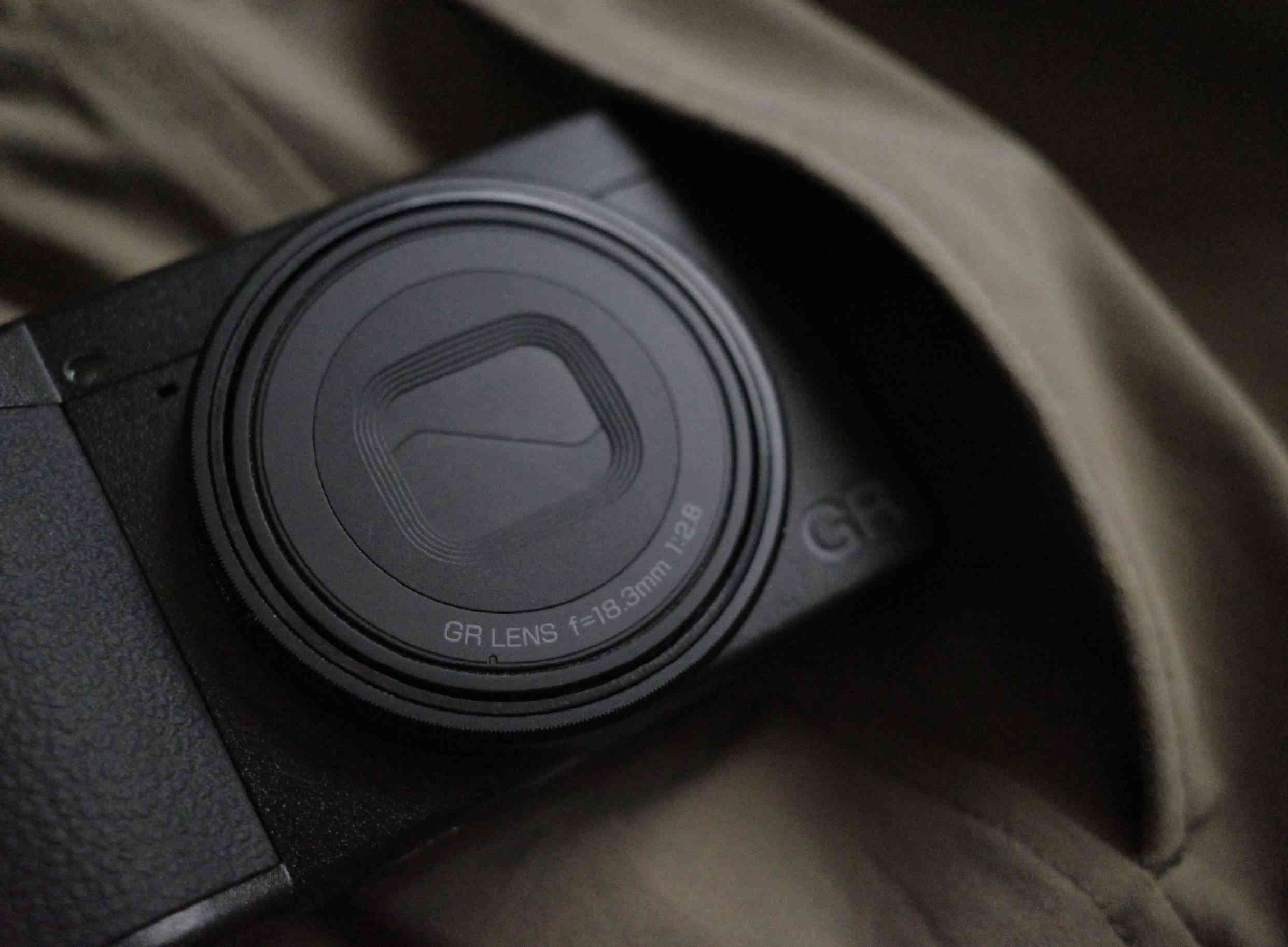 理光 GR IV 发布，相机为什么越来越贵了？