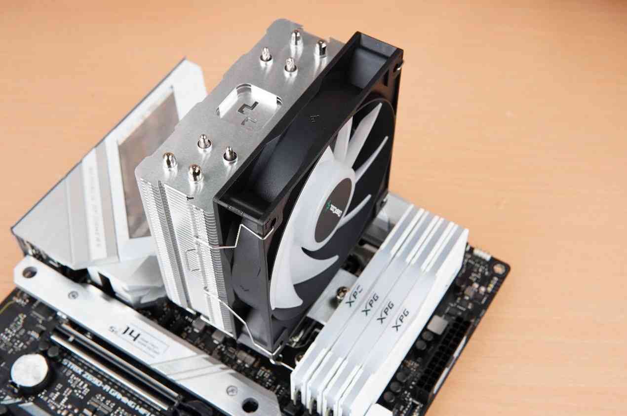 玄冰400怎么样 百元王者回归？九州风神玄冰400幻彩V5性能实测