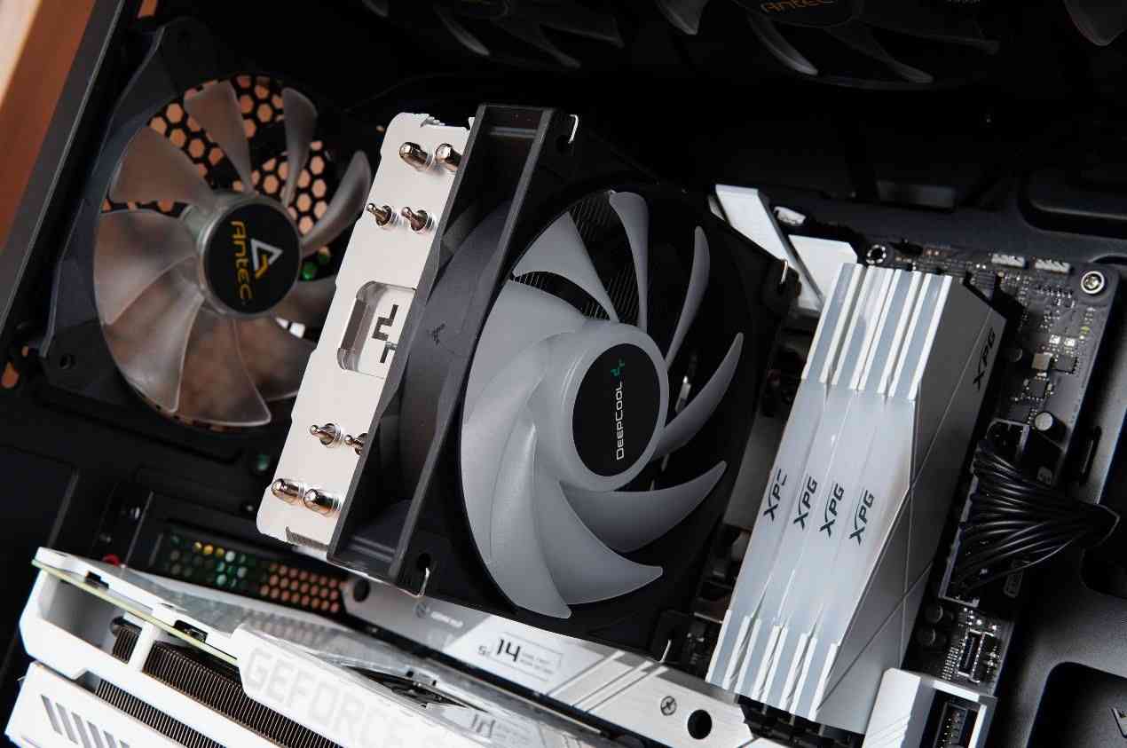 玄冰400怎么样 百元王者回归？九州风神玄冰400幻彩V5性能实测