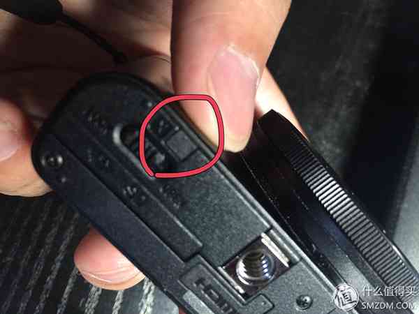 索尼RX100怎么样？也谈谈自己使用的SONY索尼DSC-RX100黑卡数码相机