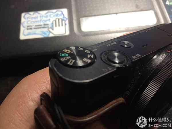 索尼RX100怎么样？也谈谈自己使用的SONY索尼DSC-RX100黑卡数码相机